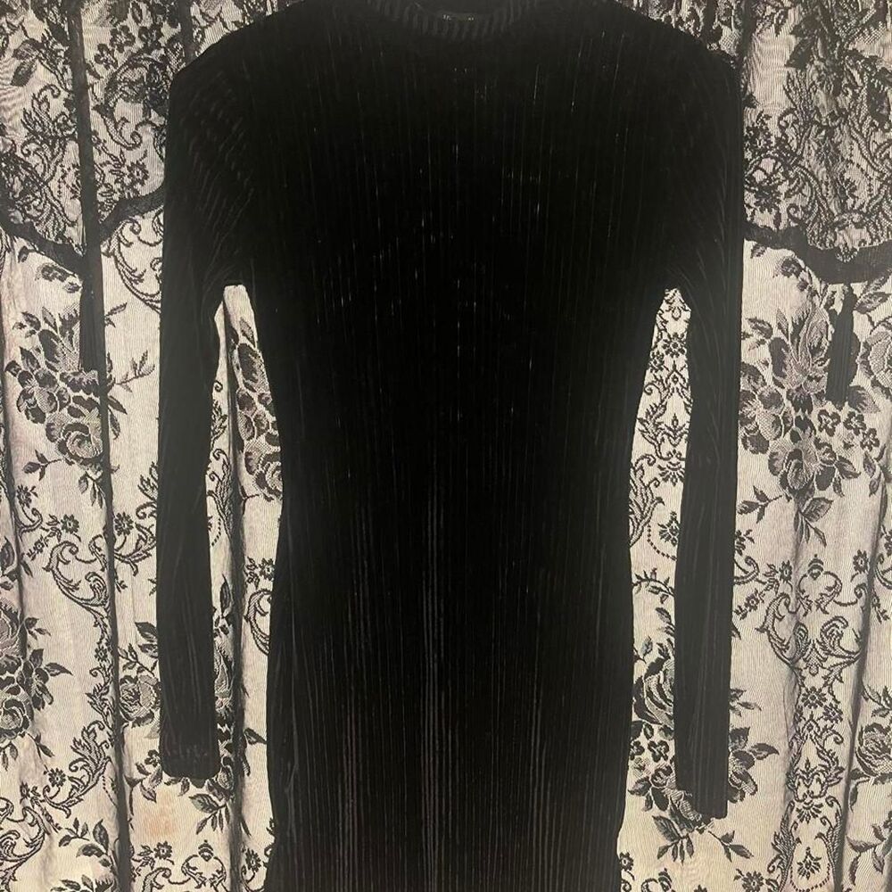 Forever-21 Women's Black Dress